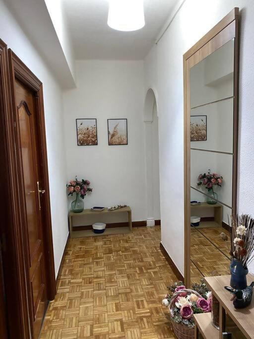 Amplio Alojamiento Guerrilleros Centro Salamanca Bagian luar foto